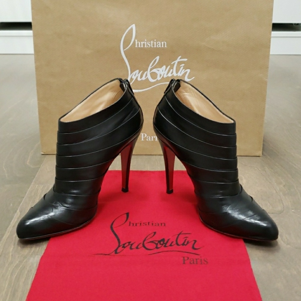 100% Authentic!! Christian Louboutin Orniron
